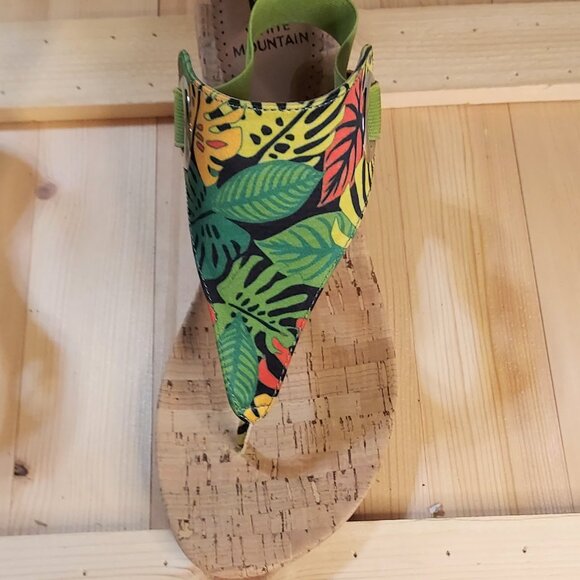 Sandals Green tropical canvas cork wedge heel sz9 NWOT - Picture 3 of 5
